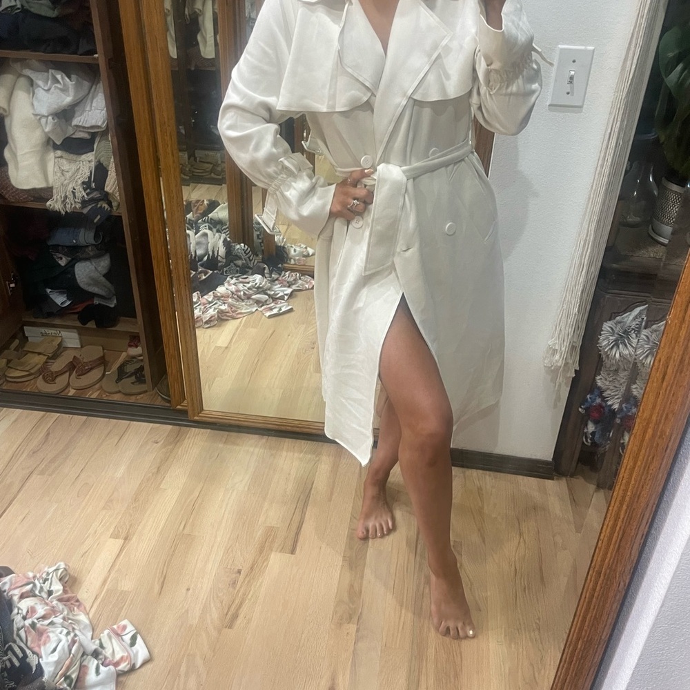 Elegant White Women's Robe